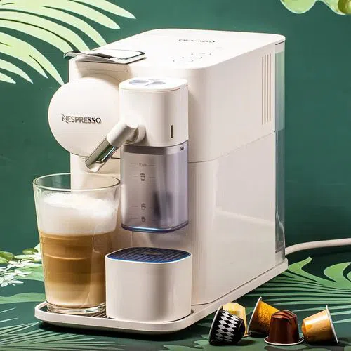 Aparat de cafea Nespresso Lattissima One, White 6