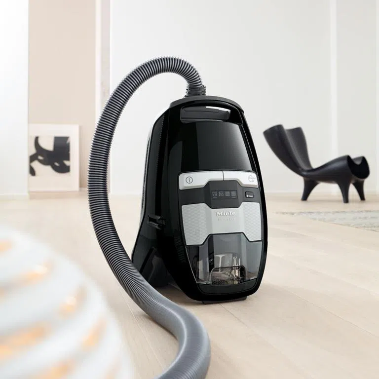 Пылесос для сухой уборки Miele Blizzard CX1 Comfort PowerLine-SKMR3 4
