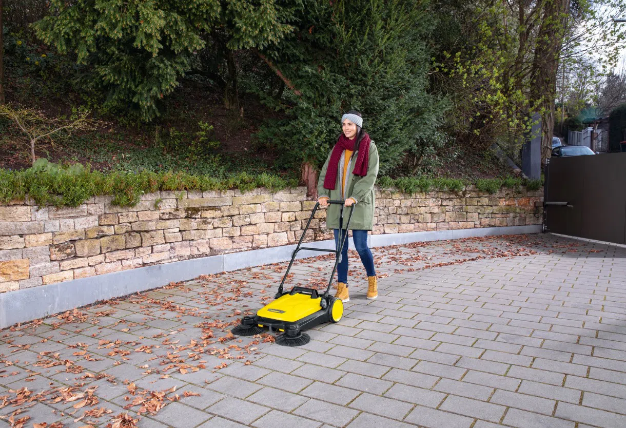 Mașină de măturat Karcher S4 Twin (1.766-360.0) 4