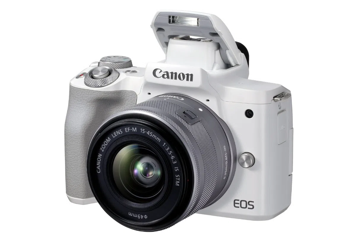 Системный фотоаппарат Canon EOS M50 Mark II + 15-45mm f/3.5-6.3 IS STM White 6