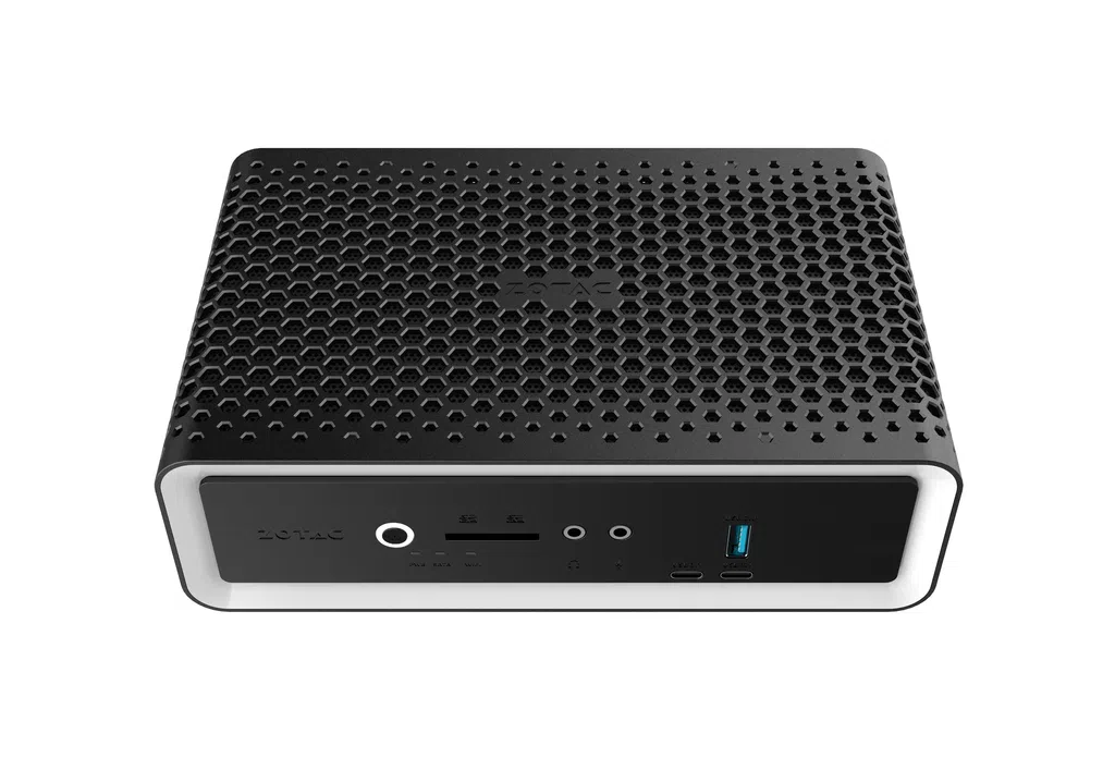 Mini PC ZOTAC ZBOX-CI662NANO-BE / Intel Core i7 / Black 6