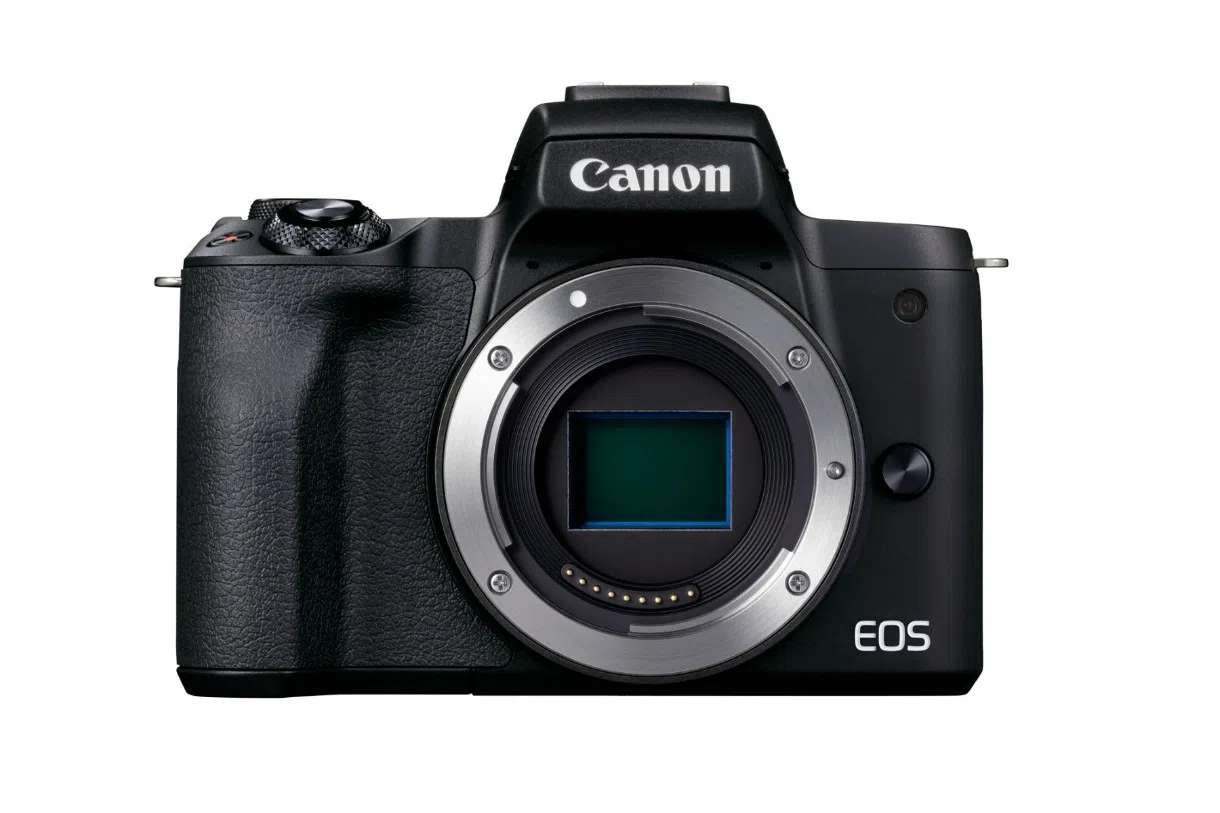Системный фотоаппарат Canon EOS M50 Mark II Black + EF-M 15-45mm f/3.5-6.3 IS STM + EF-M 55-200mm f/4.5-6.3 IS STM 2