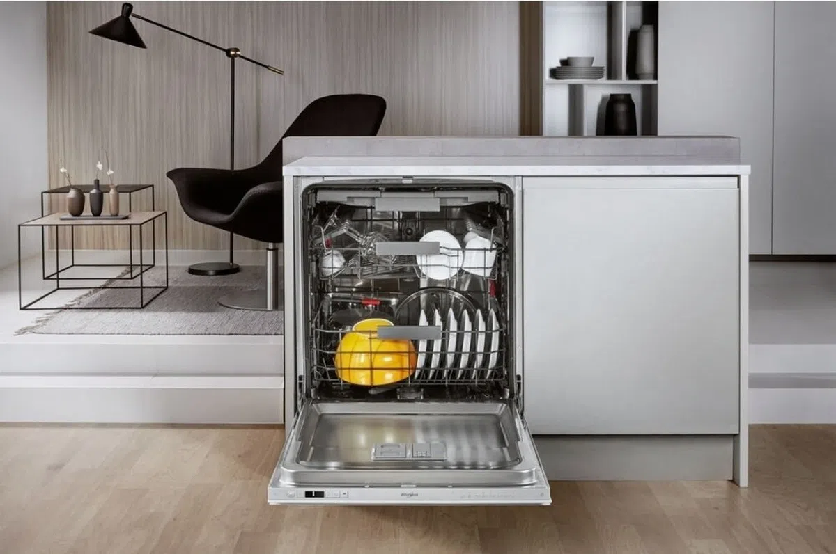 Встраиваемая посудомоечная машина Whirlpool WIC 3C33 PFE, Серебристый 3