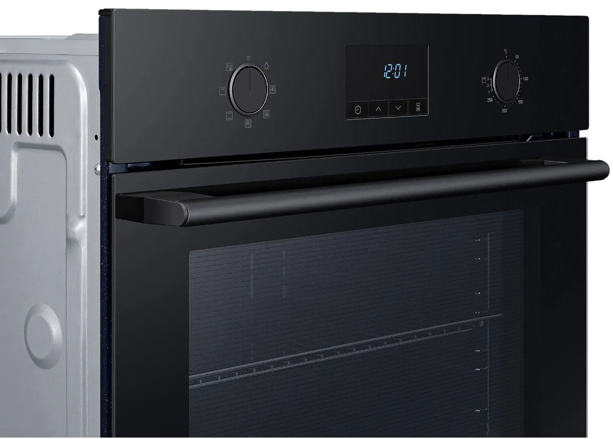 SAMSUNG NV68A1110BB/WT 3