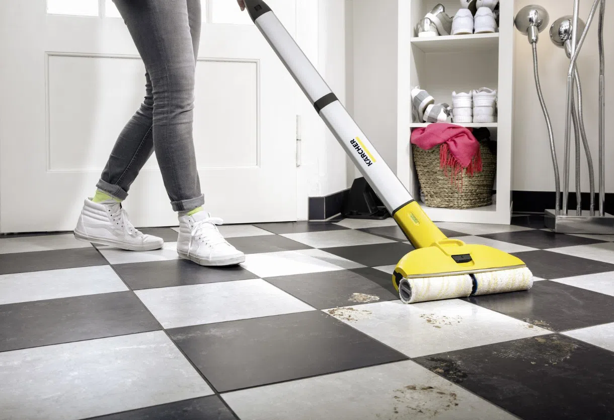 Электрошвабра Karcher EWM 2 Limited Edition (1.056-309.0) 4