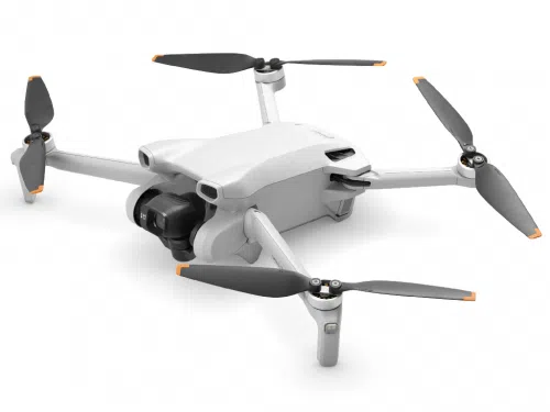 DJI DJI_Mini3_SC (949271) DJI Mini 3 + Smart Controller - Portable Drone, DJI RC 5.5", 12MP photo, 4K 30fps/FHD 60fps camera with gimbal, max. 4000m height / 57.6kmph speed, max. flight time 38min, Battery 2453 mAh, 248g 7