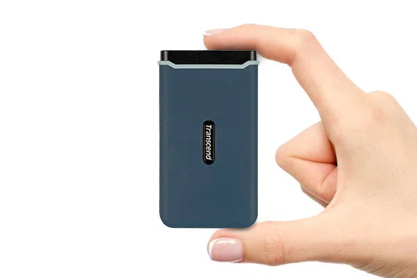M.2 External SSD 240GB  Transcend ESD350C, Sequential Read/Write: up to 1050/950 MB/s, Includes USB-C to A / USB-C to C cables (USB 3.1 Gen 2 /Type C), Windows®, Mac, PS4 and Xbox One compatible, Light, portable and compact, 3D TLC 2