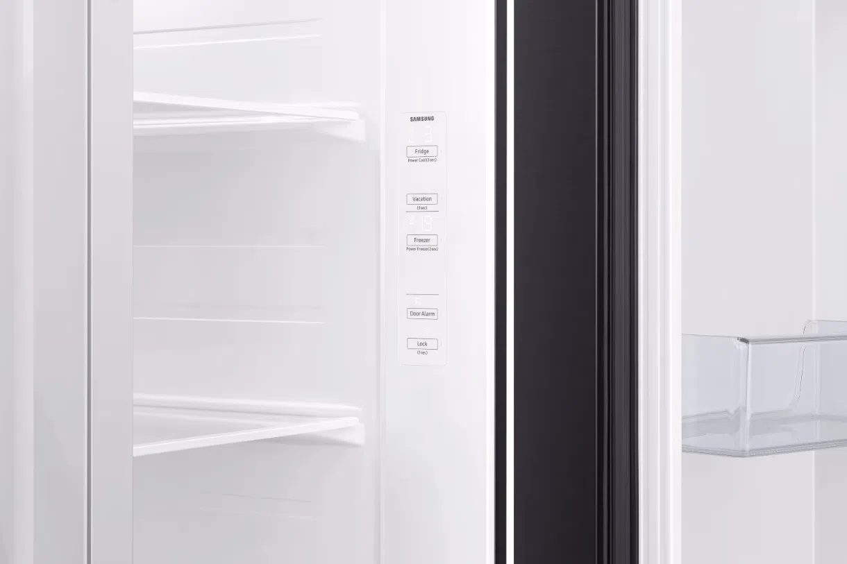 Frigider Samsung RS62DG5003B1UA 6