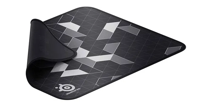 STEELSERIES QcK Limited / Soft Gaming Mousepad, Dimensions: 320 x 270 x 3 mm, Non-slip rubber base, Nearly frictionless surface, Black