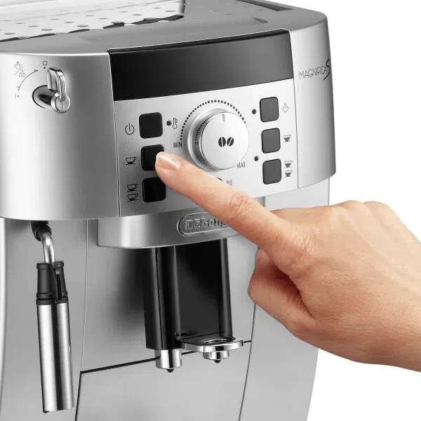 Кофемашина Delonghi ECAM 22.110.SB 4