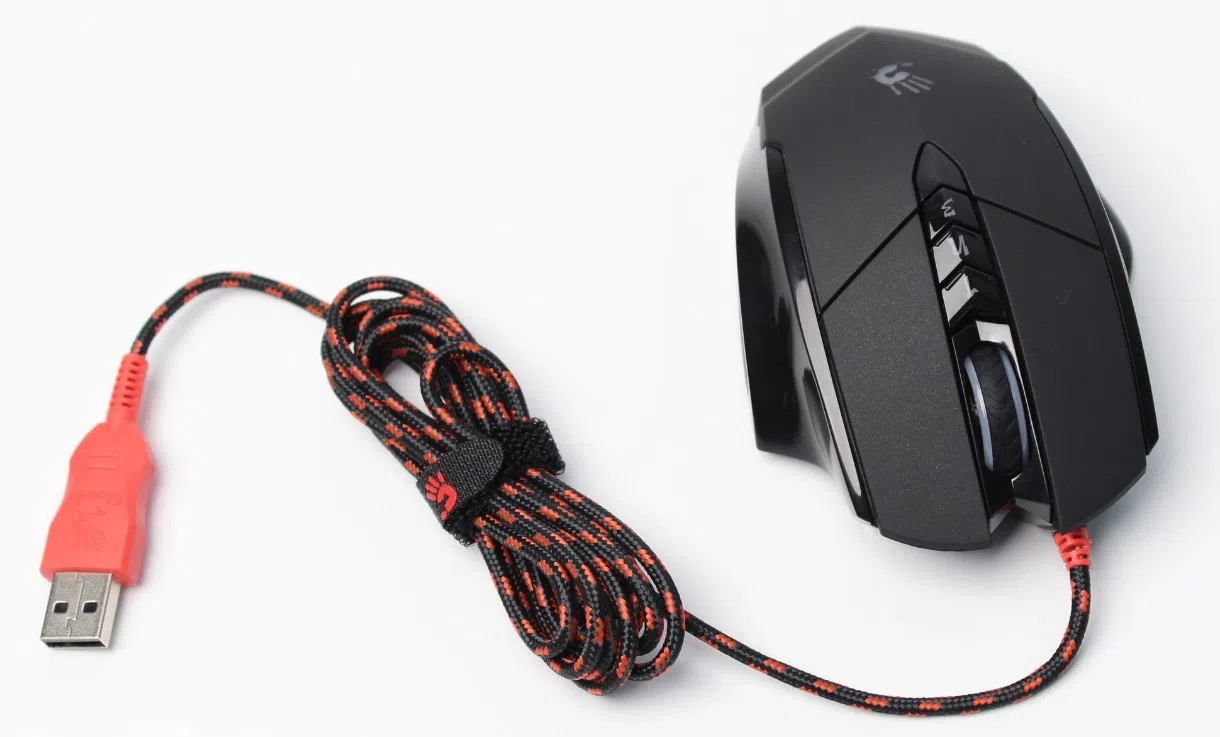 Mouse Bloody V7MA 4