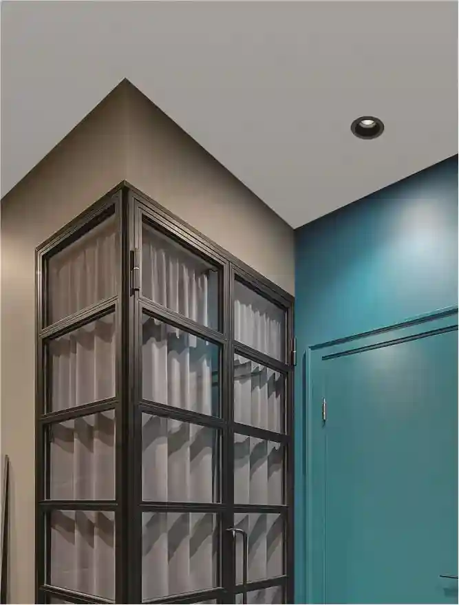 Черный