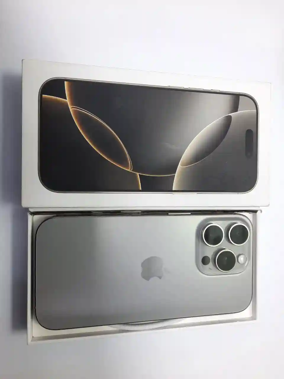 Apple iPhone 16 Pro 8 GB/256GB