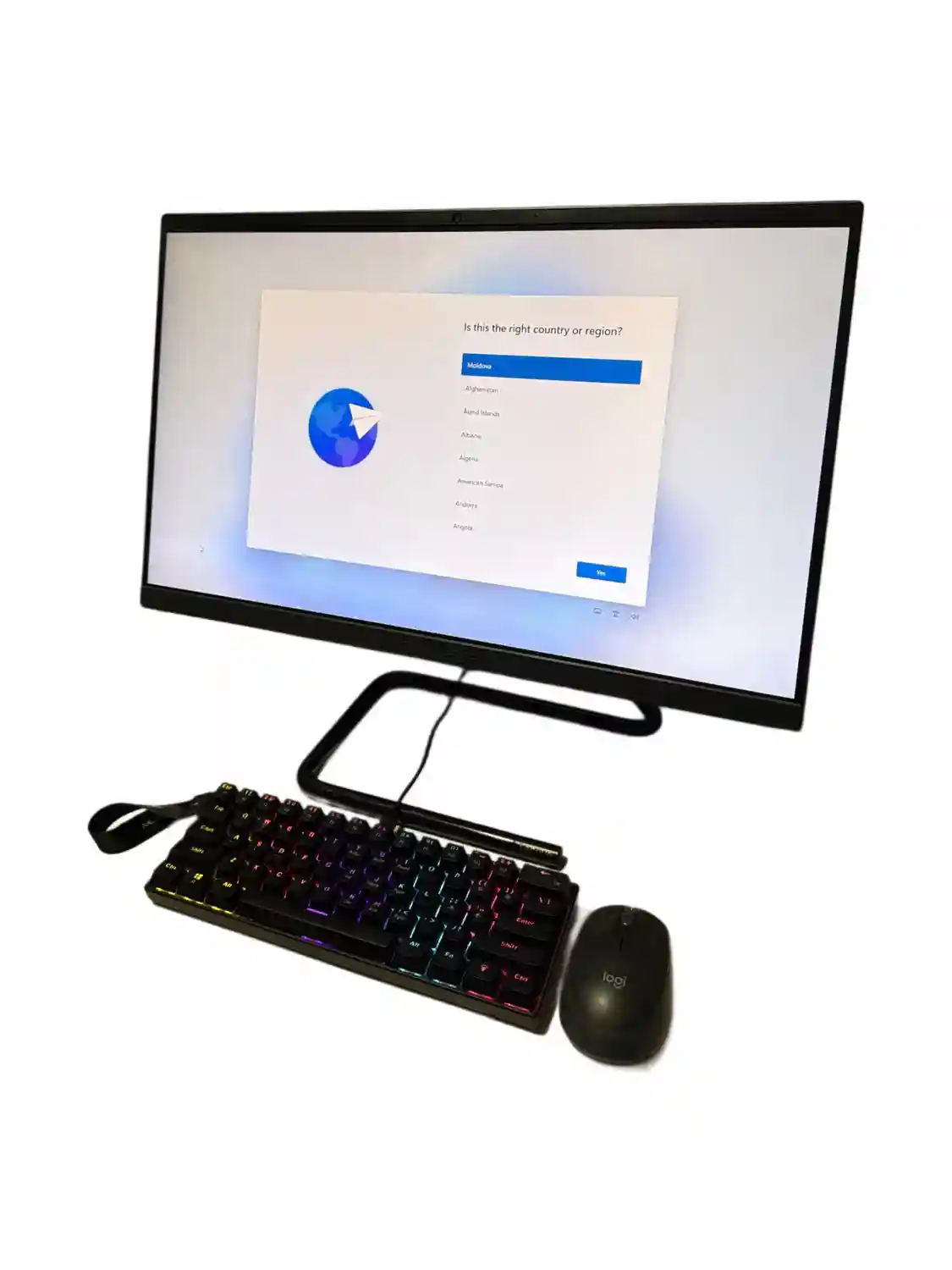 Lenovo IdeaCentre 3 24IMB05, FHD WVA, Intel® Core™ i3-10100T, 8GB DDR4 RAM, 256GB SSD