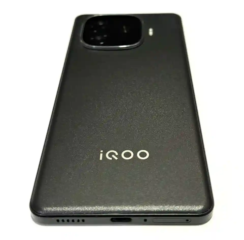 Vivo iQOO Z9 Turbo 16/512GB
