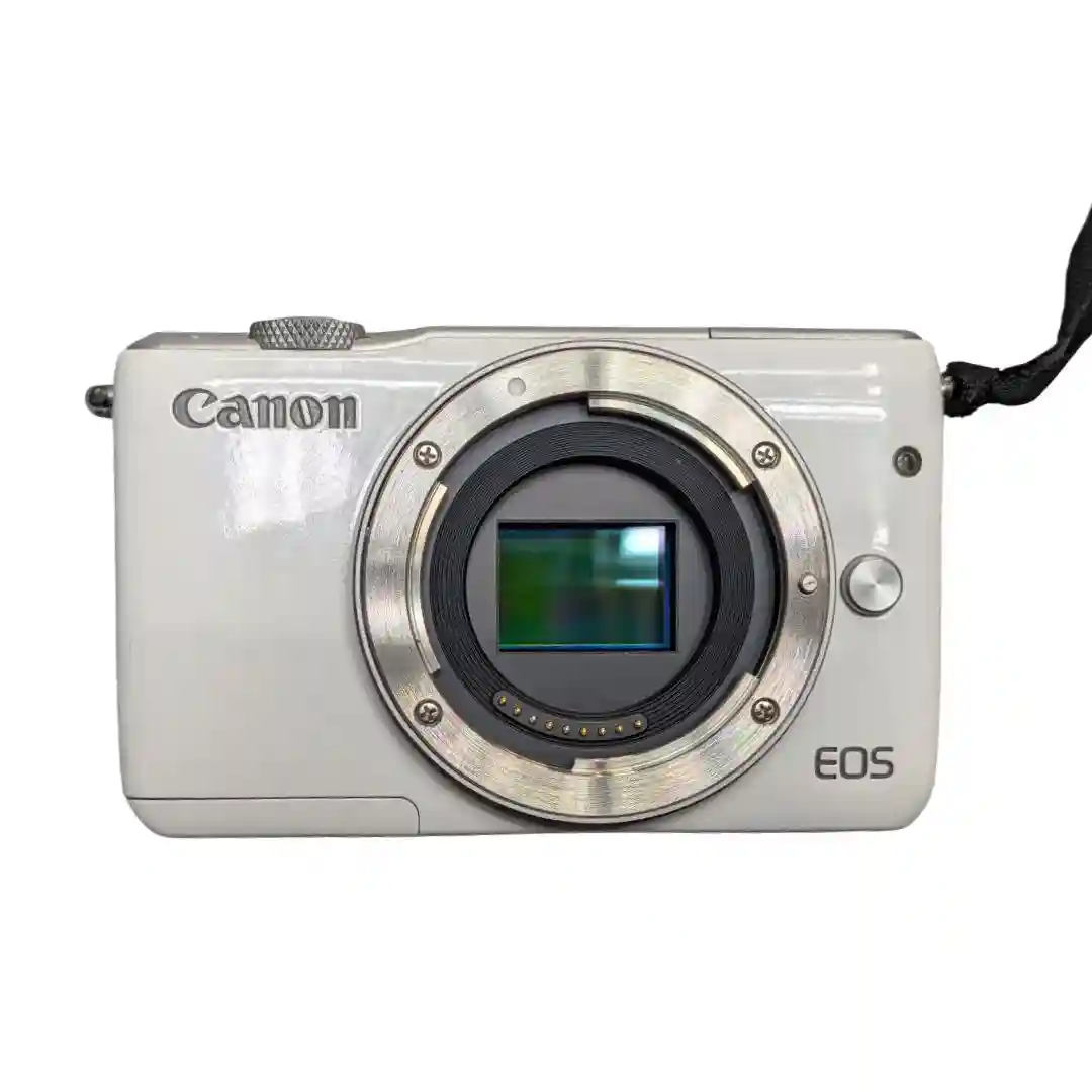 EOS M10 & EF-M 15-45 STM