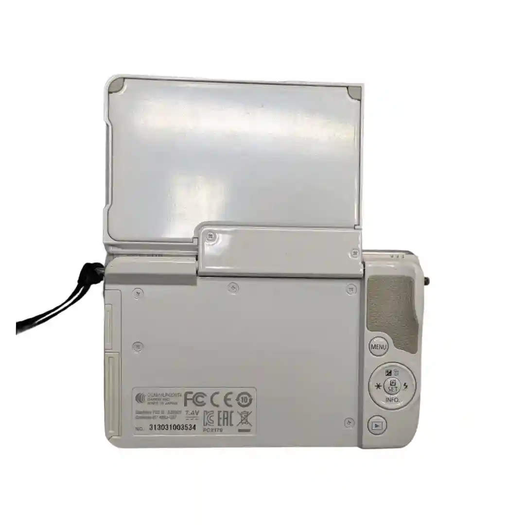 EOS M10 & EF-M 15-45 STM