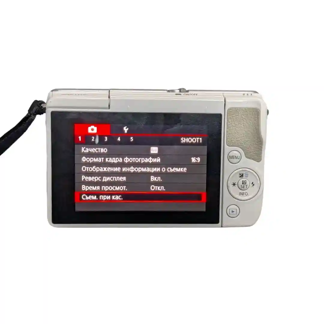 EOS M10 & EF-M 15-45 STM