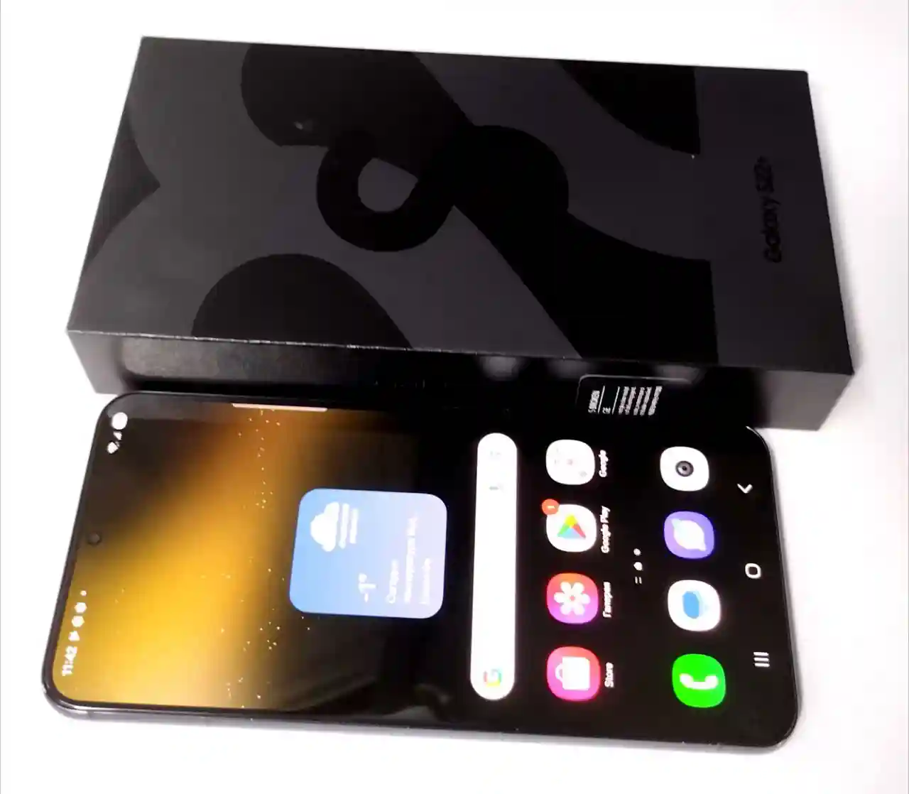 SAMSUNG Galaxy S22+ SM-S906 8 GB/ 128 GB/