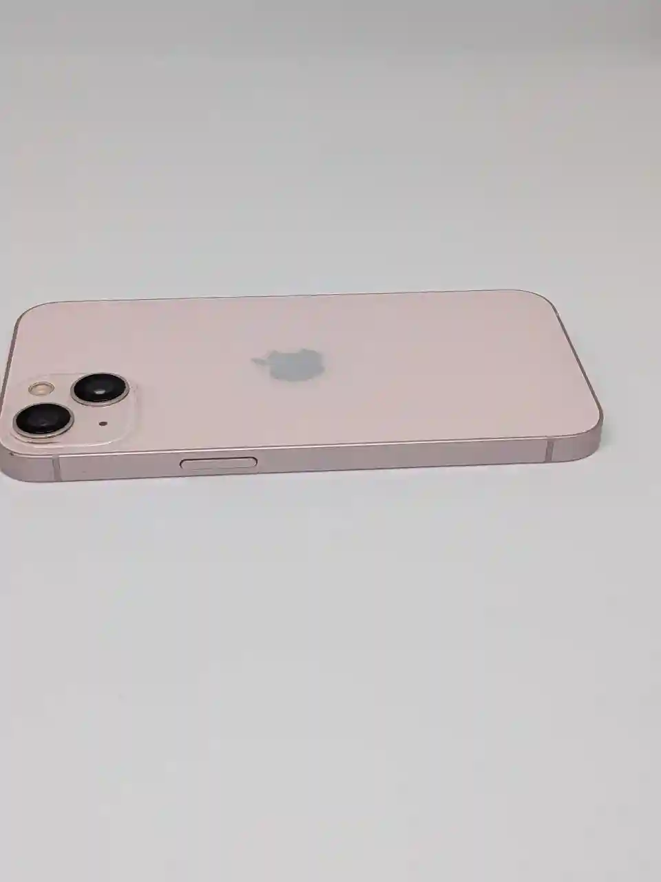 Apple iPhone 13  4 GB/ 128 GB/