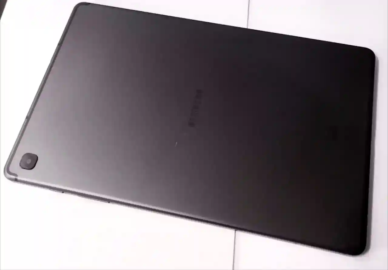 Samsung Galaxy Tab S6 Lite 64ГБ Wi-Fi (P610)