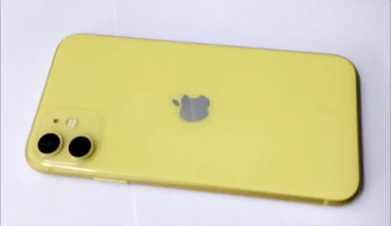 Apple IPhone11 (64 Gb)