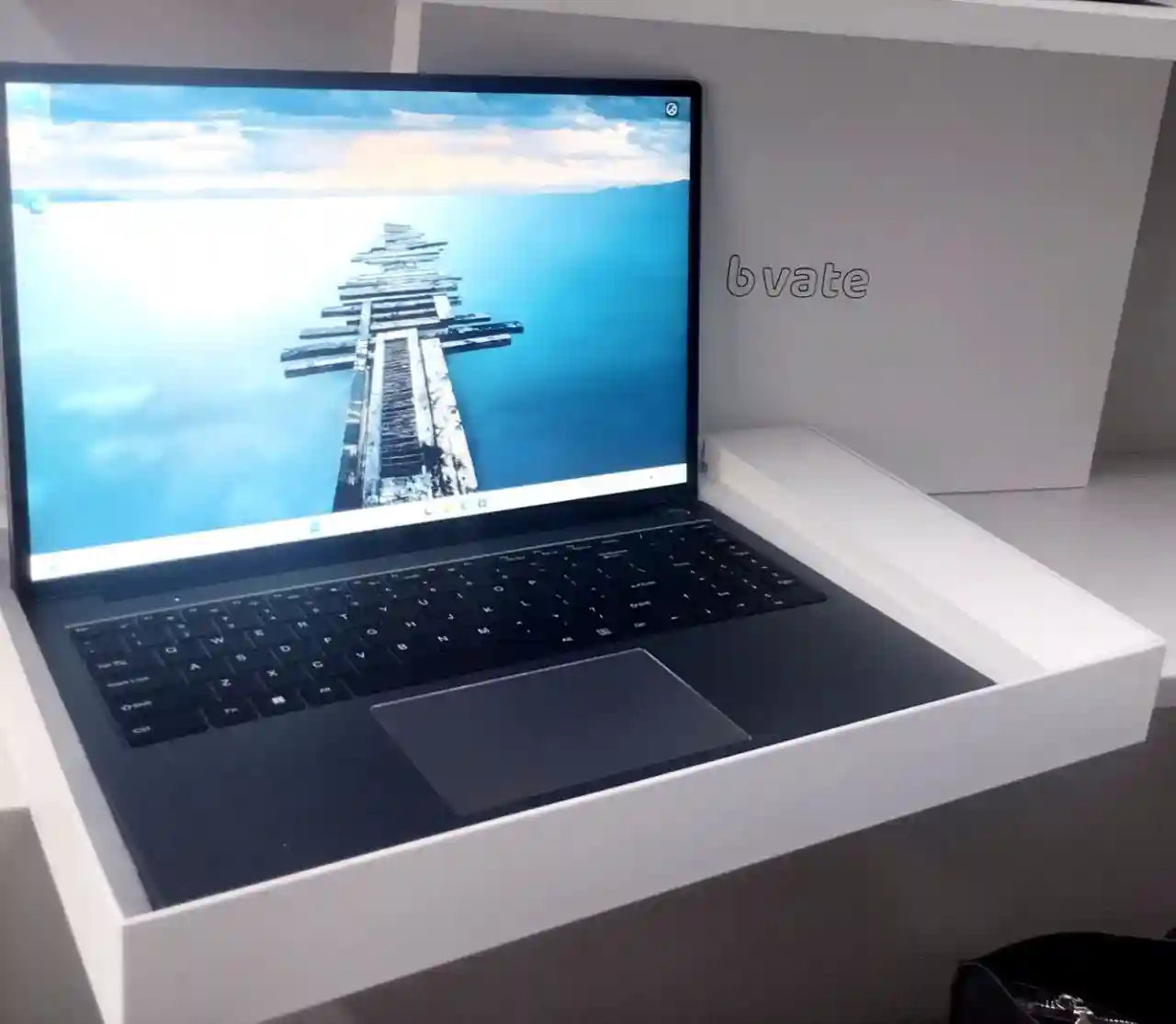 bvate 16" Traditional Laptop 16GB+512GB SSD 