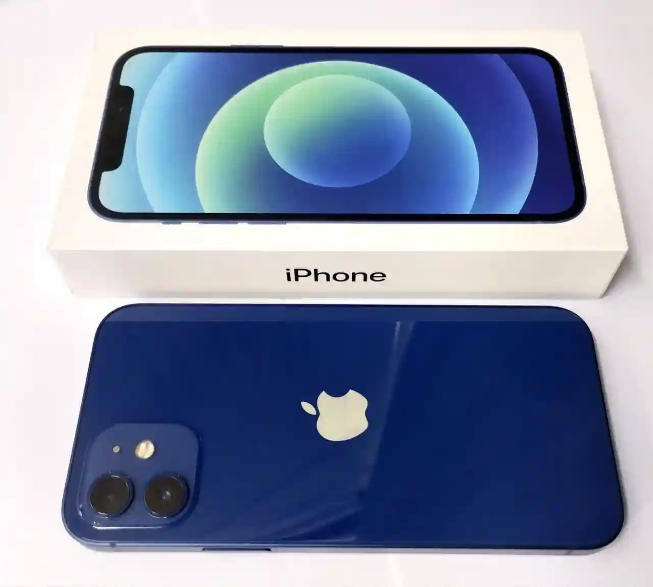 Apple IPhone12  (64 Gb)