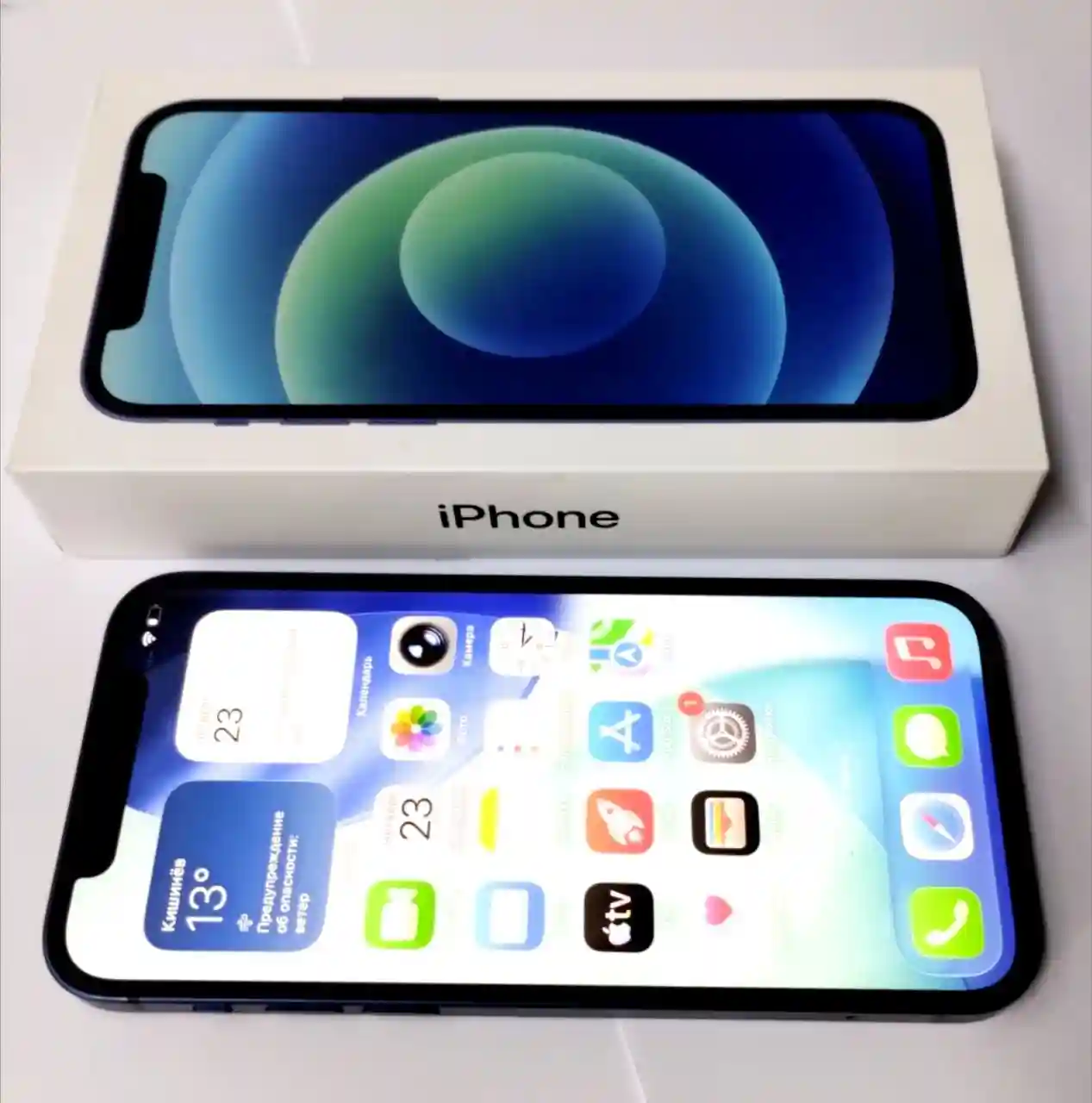 Apple IPhone12  (64 Gb)