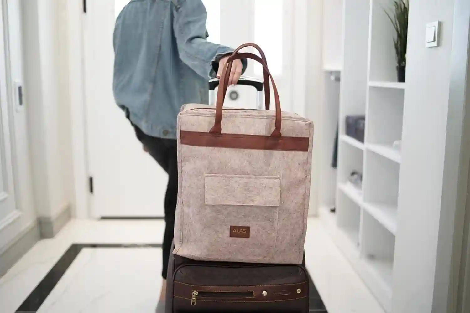 Geantă pentru încălțăminte Felt Styles cu mânere de piele 35X22X40 cm Bej