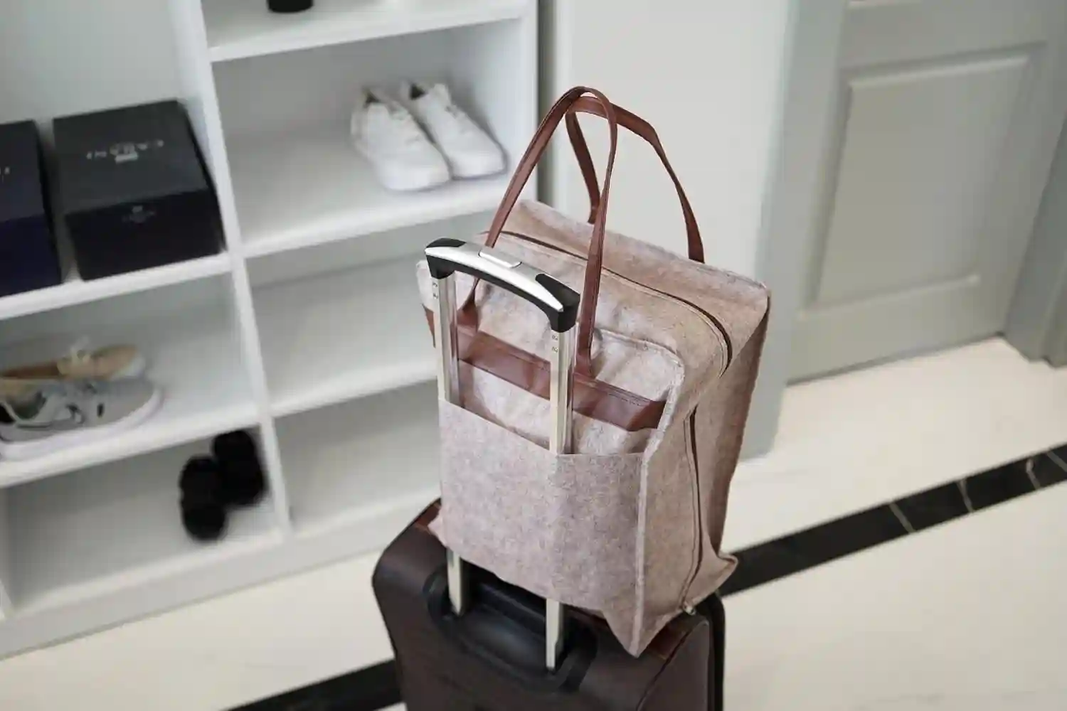 Geantă pentru încălțăminte Felt Styles cu mânere de piele 35X22X40 cm Bej