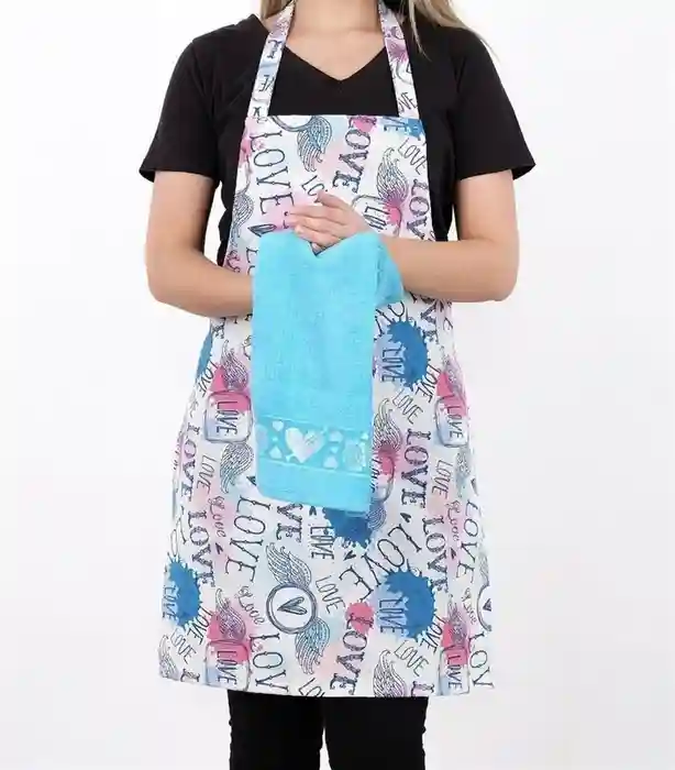 Кухонный фартук Love с голубым полотенцем