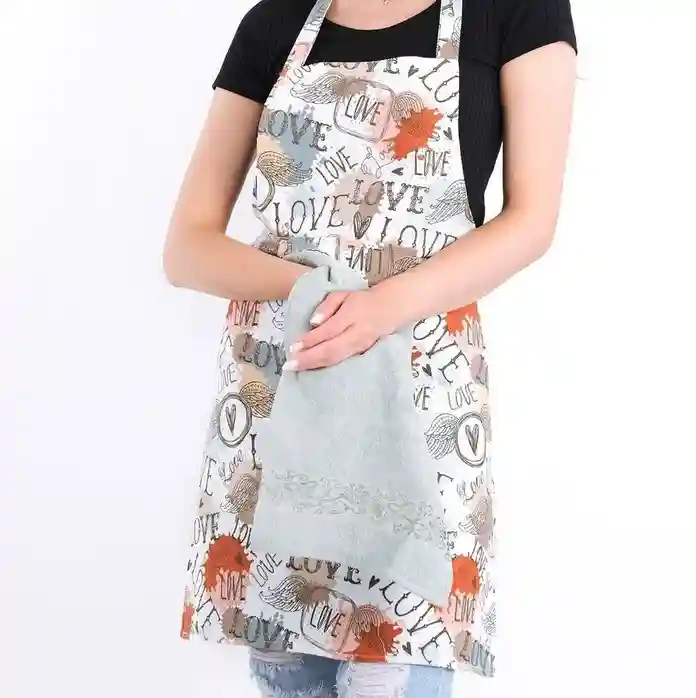 Кухонный фартук Love Natural с серым полотенцем