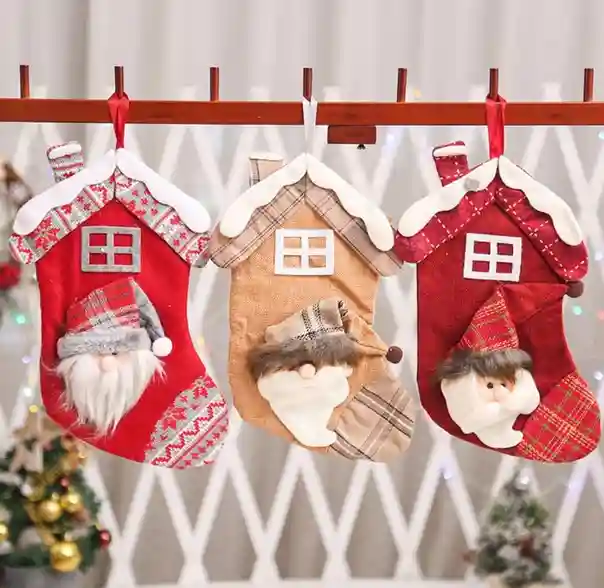 Cizmulita decorativa casuta – Mos Craciun