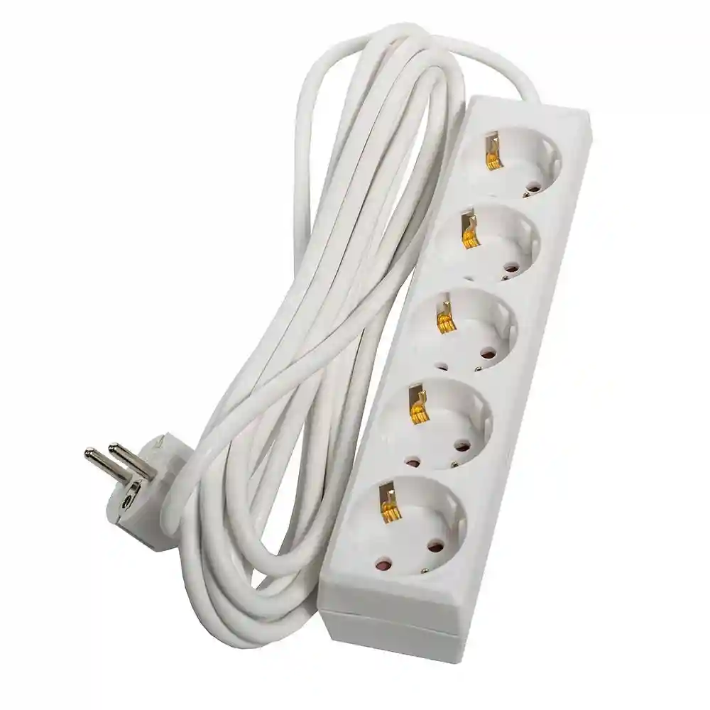 Удлинитель Y05 5L 2P+PE, 3 м, 3×1 мм², 10 A/250 V, GENERICA