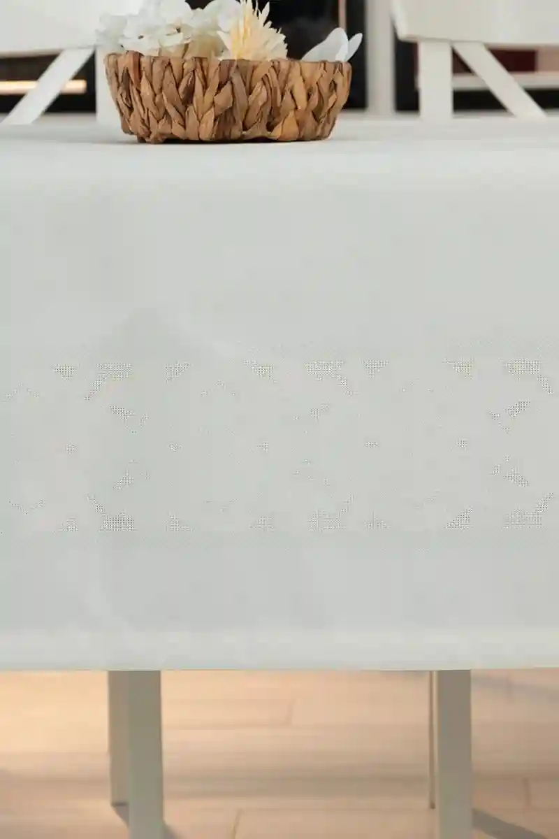 Față de masă JUMBO 160X220 Crem