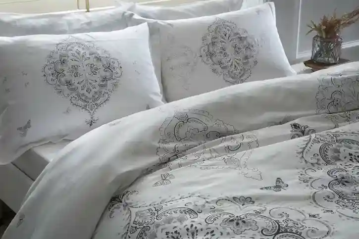 Комплект постельного белья из сатина Straluc 2TAC.glow RUBY