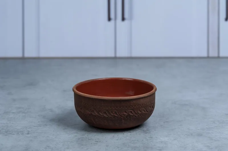 Миска 1 л.резная кр.глина  1/35