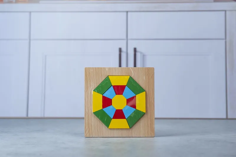 791141 WOODEN PUZZLE