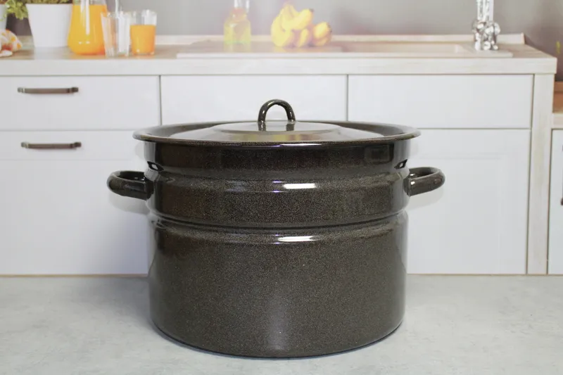 NM-474 i2826/1 Bac cu capac 16L (1/1)