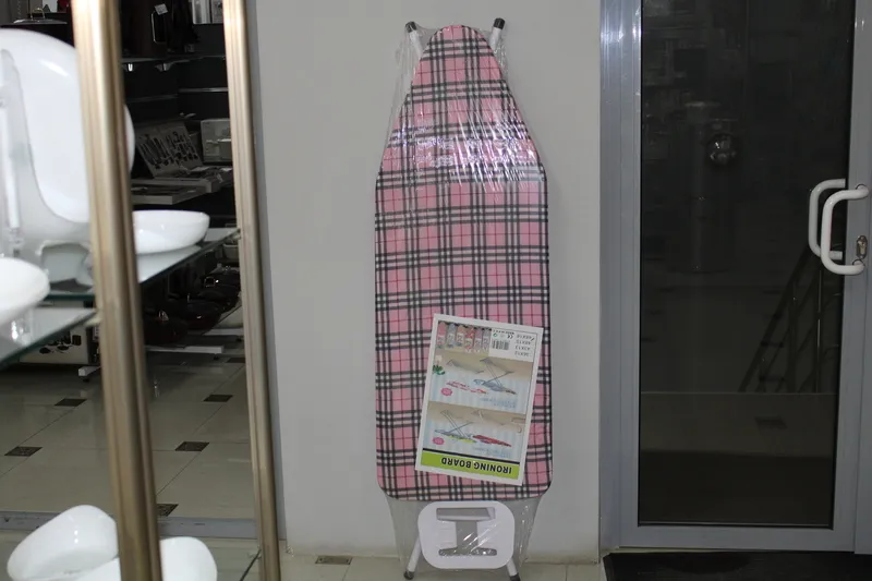 #82 SJ-04A Masa de calcat haine metalic 1/6