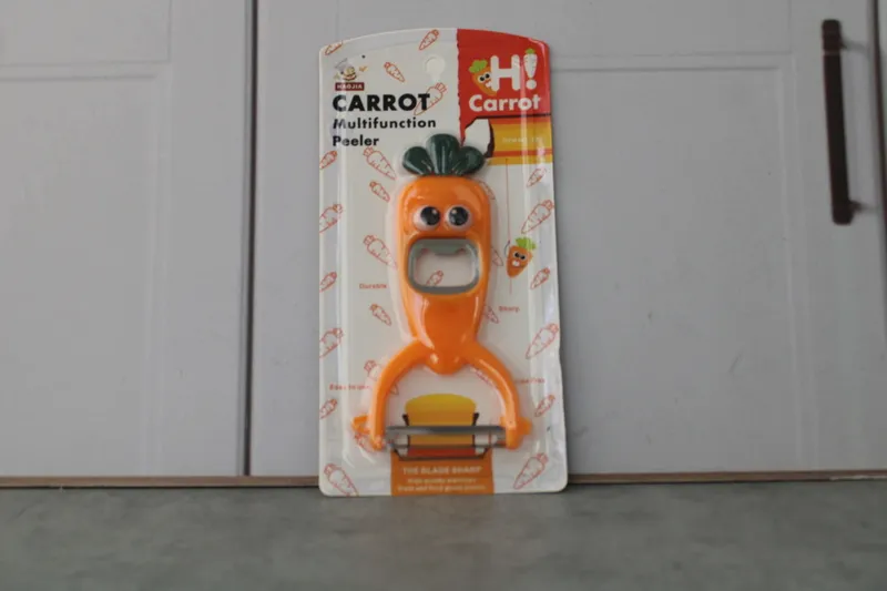 HJ-E62 Curatatoare de legume 1pcs 1/720