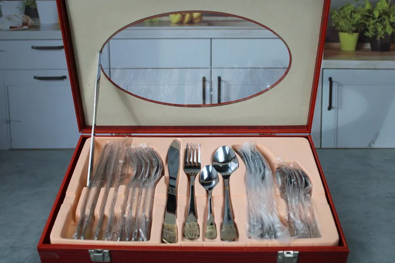 S842 Н/р столовых приборов 24 ед. 1/12