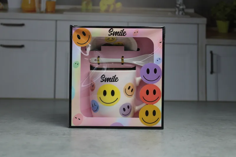 HK2468 Set cadou 3pcs: Cana ceramica cu capac si lingura 1/60