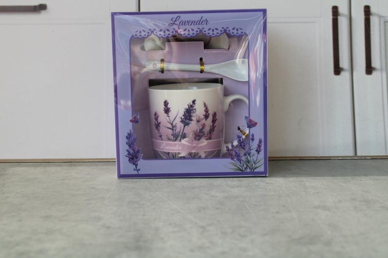 HK2225 Set cadou 3pcs: Cana ceramica cu capac si lingura 1/60