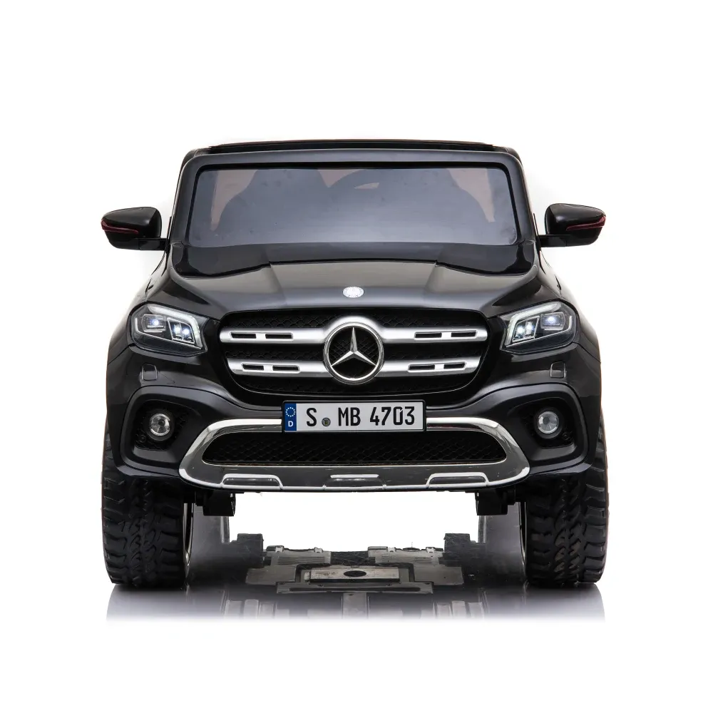 Mașină electrică pentru copii Mercedes Benz X-Class, neagră (MX606 / 1)