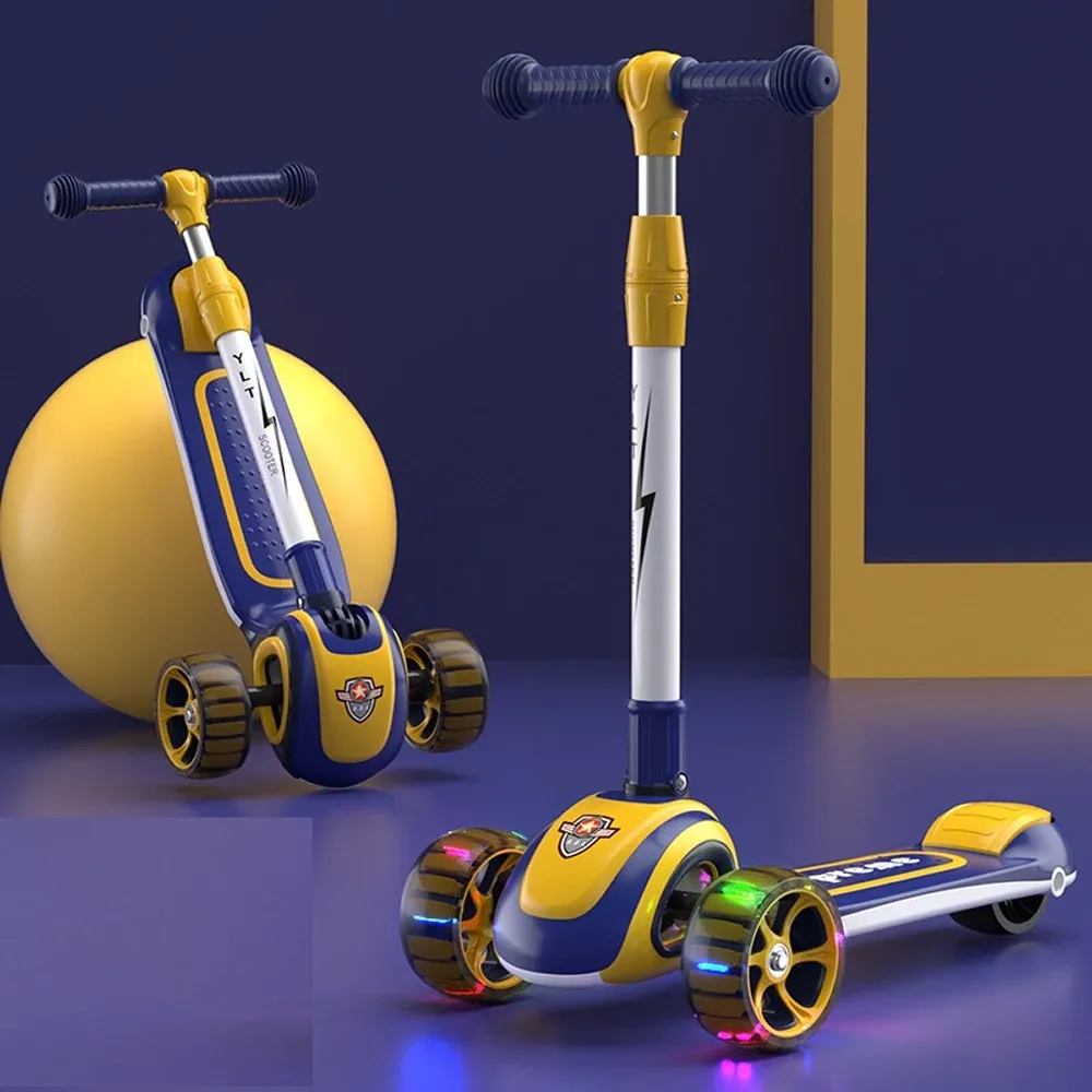 Trotinetă pentru copii cu 3 roți luminoase, muzică și lumini, albastru, RTM Scooter (51801)