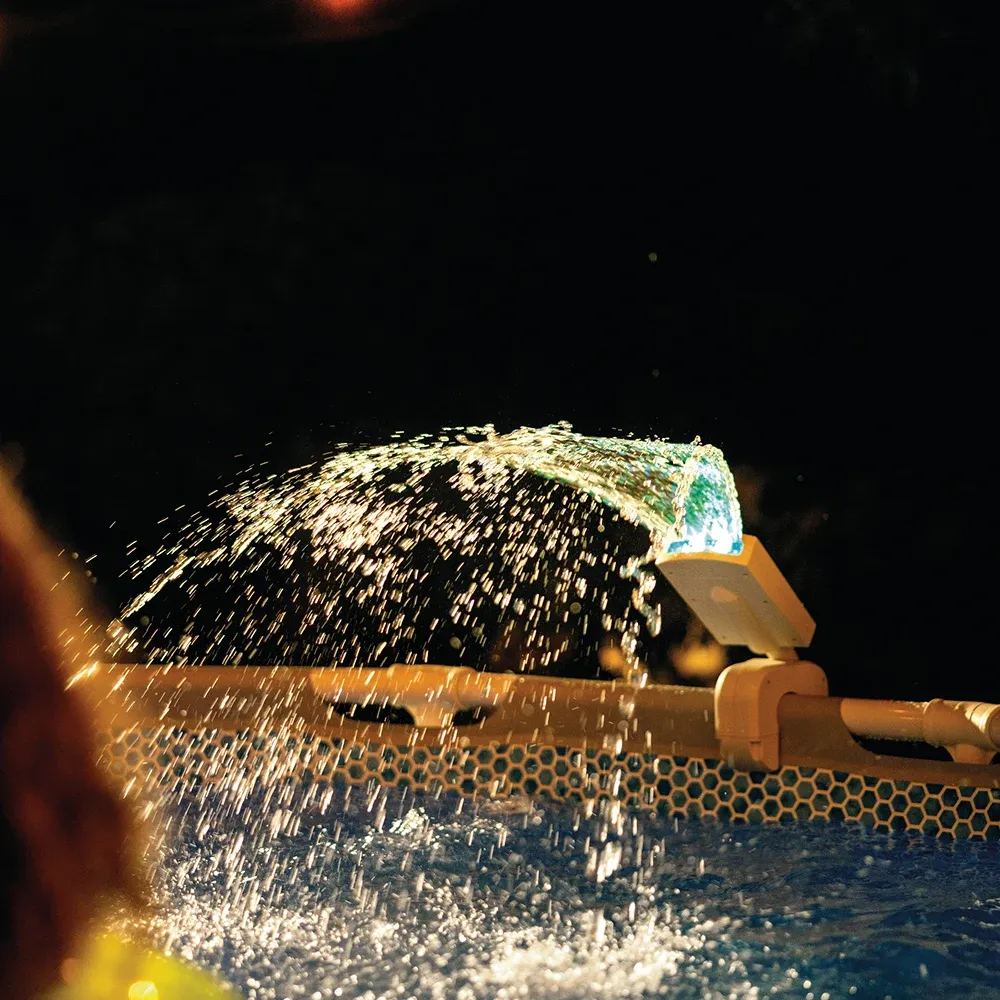 Cascadă iluminată cu LED-uri pentru piscină cu cadru metalic, Intex (28089)