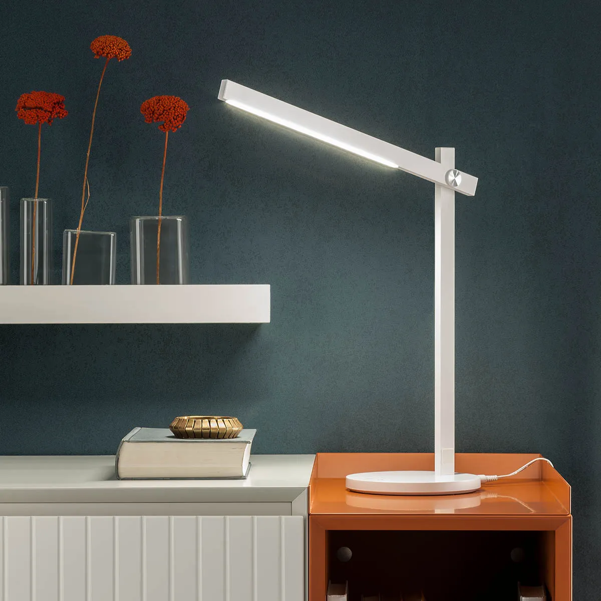 Veioză Omeo LED 5.5 W 3000 K-6500 K BK