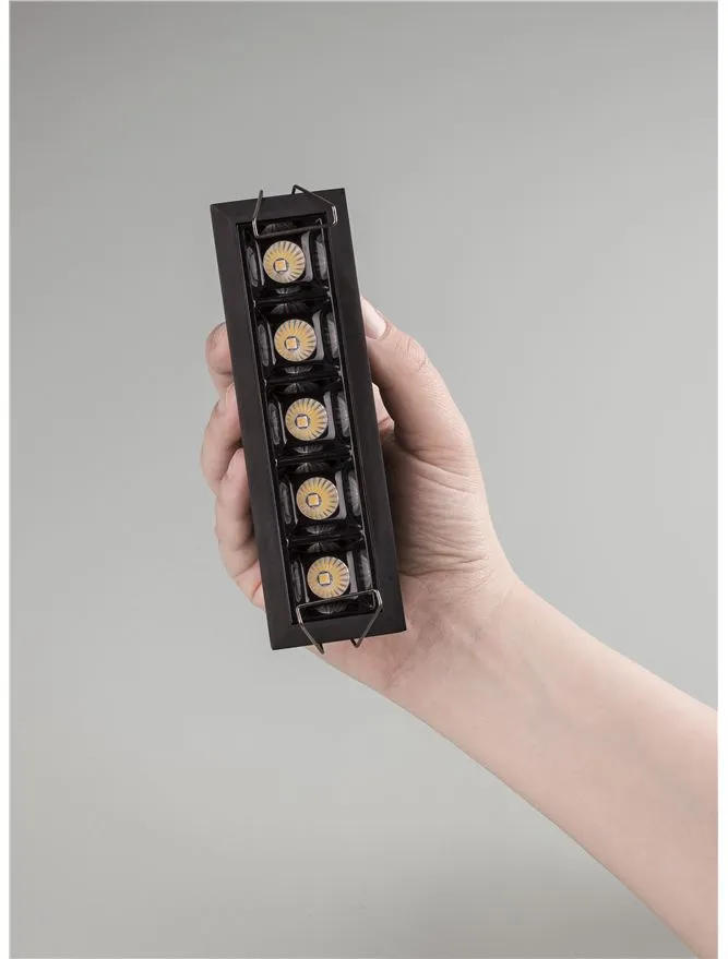 Spot Swan LED 10 W, 220-240 V, 849 lm, 4000K, IP32, UGR <16, CRI ≥90, aluminiu